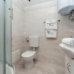 דירה Lovely In ביוגראד נה מורו