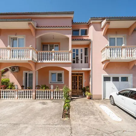 2 Bedroom Amazing In *