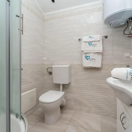 Appartement 2 Bedroom Amazing In Biograd Na Moru