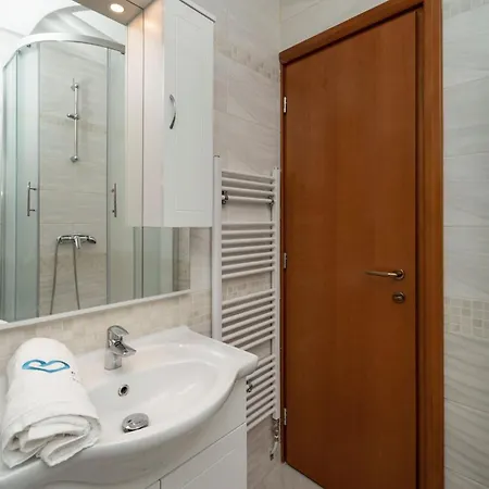 Appartement Lovely In *