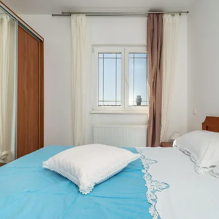 Lovely In Biograd Na Moru