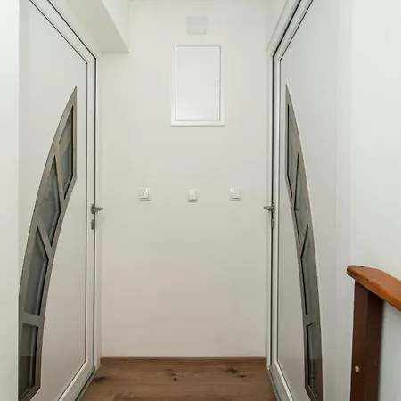 Gorgeous In With Wifi Apartment *