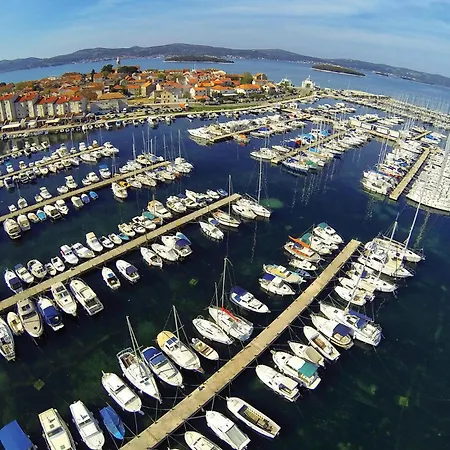 2 Bedroom Amazing In Biograd Na Moru